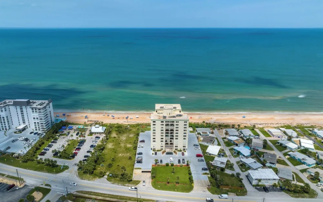 Oceanfront Penthouse #11b