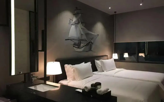 YueLanwan Seaside Resort Hotel
