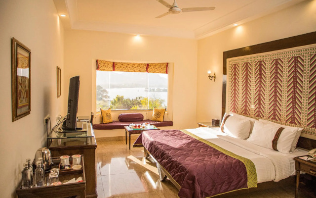 The Lalit Laxmi Vilas Palace