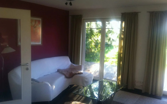 Quiet Holiday Home in Fliemstorf Germany near Beach
