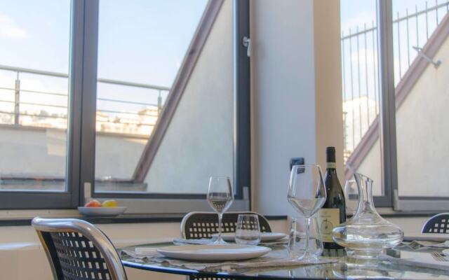Altido Penthouse next to Acquario