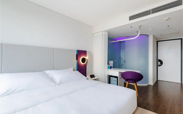 Tru by Hilton Hanoi Station – Guest Rooms – Hanoi