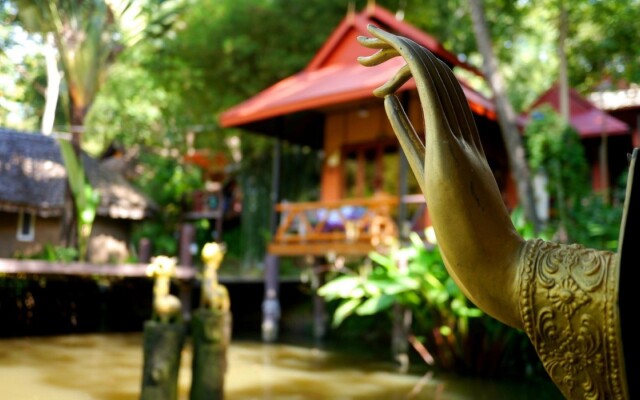 Pho Rak Nah Pai Hotel
