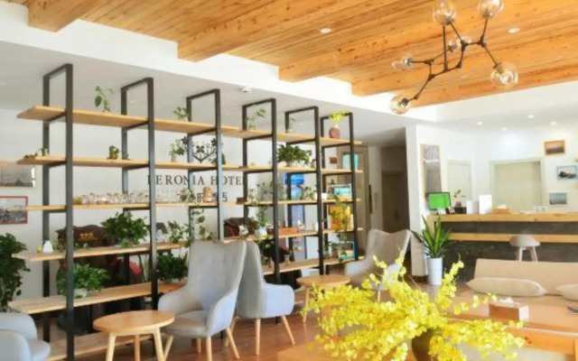 Feronia Hotel (Beihai Weizhou Island)