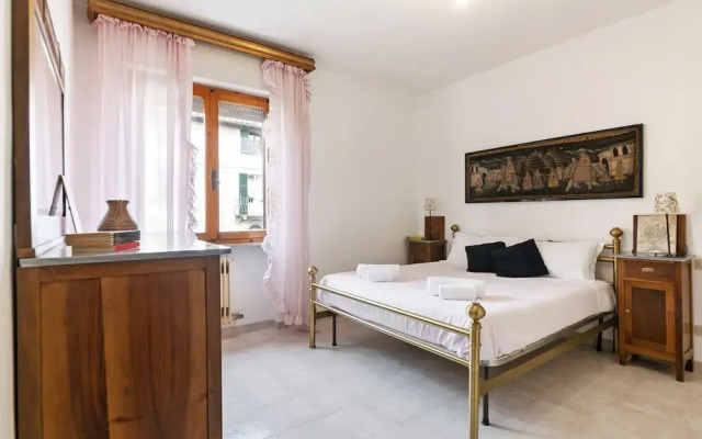 Pisa Hospital Apartment With Parking And Balcony