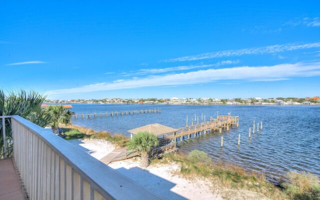 Molokai Villas Riverside 7A