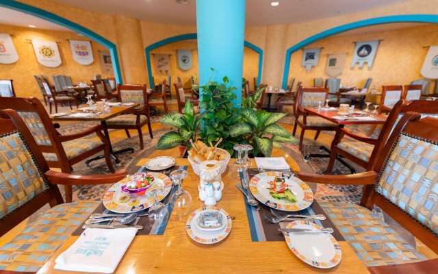 SUNRISE Holidays Resort (Adults Only)