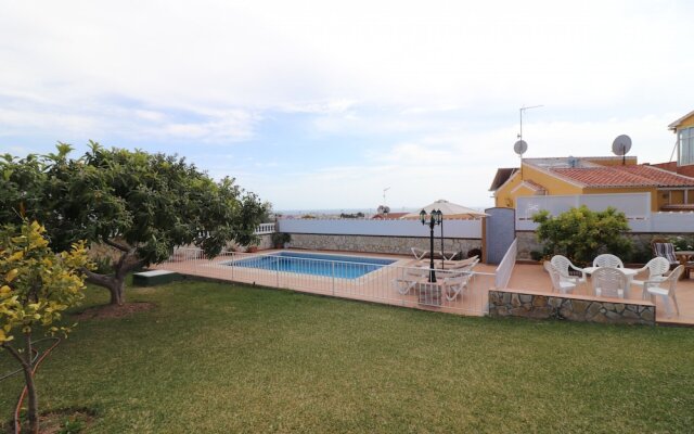 1107 Villa Salares