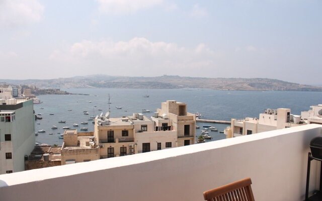 Seashells Self Catering Apartment by Getaways Malta