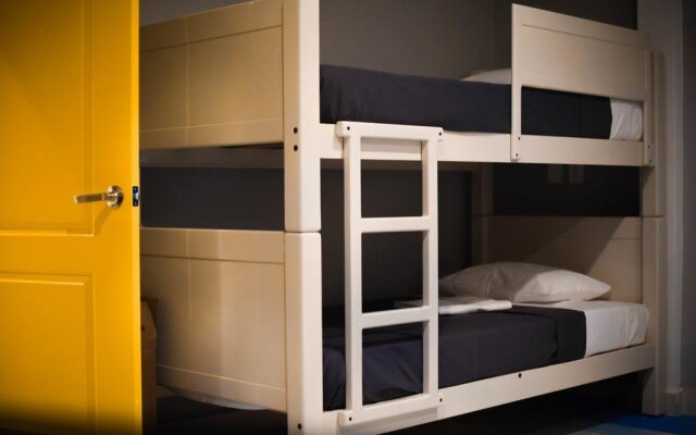 Hostal Nacional By Rotamundos - Hostel