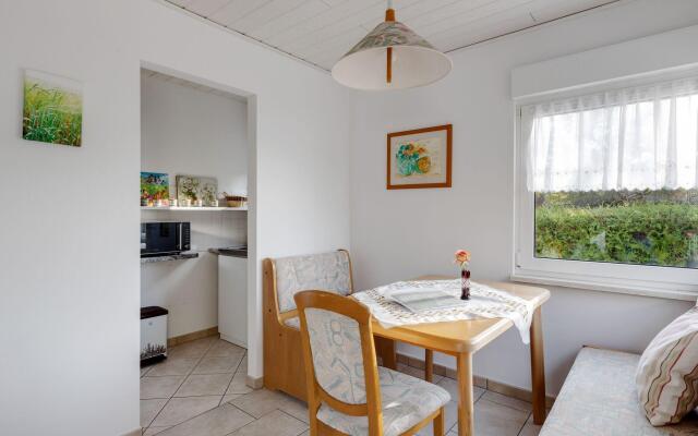 Cozy Bungalow in Werder with Garden