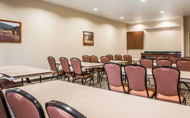 Comfort Suites Merrillville near US 30