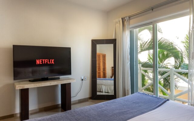 Homing Bird Apartments