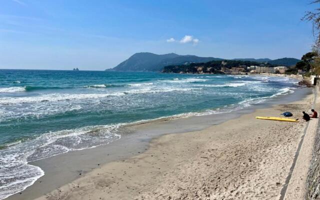 Splendid 92 M With Wifi Balcony And Sea View