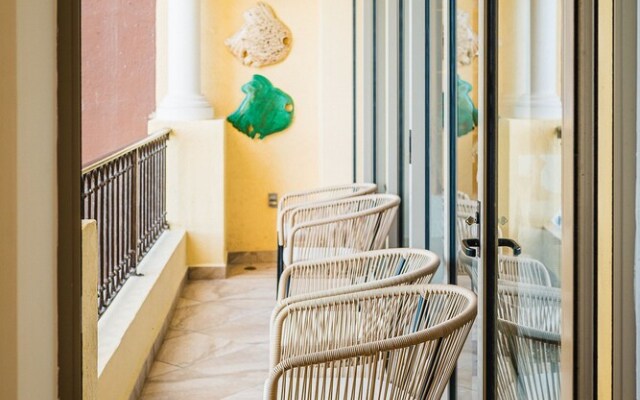 Gavias Grand Ocean Front