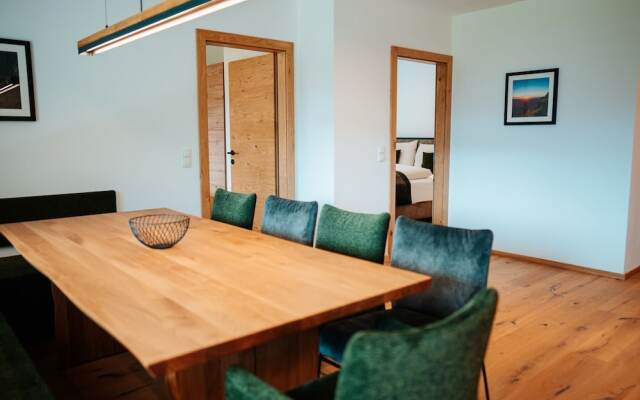 Large Apartment With Balcony & Terrace on Ski Slope