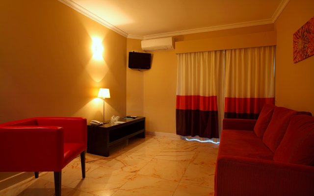 Topazio Vibe Beach Hotel & Apartments - Adults Friendly