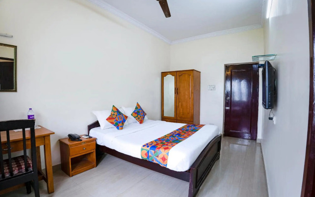 OYO 73610 Home Tree Service Apartment