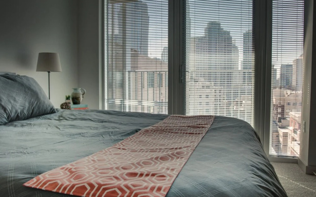 FRONTDESK Uptown Apts with City Views Charlotte
