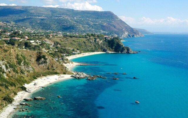Amazing Home in Zambrone With 1 Bedrooms and Wifi