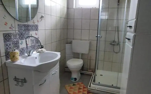 Casuta din Gradina