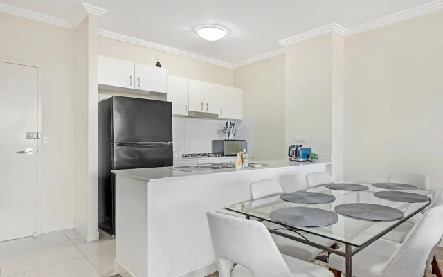 Kozyguru | Westmead | Modern Apt | Near Hospital
