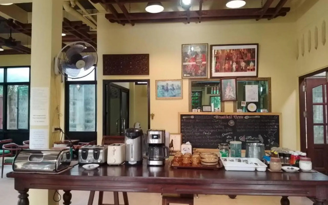 Luang Chumni Village