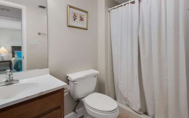 Regency Towers 405 West