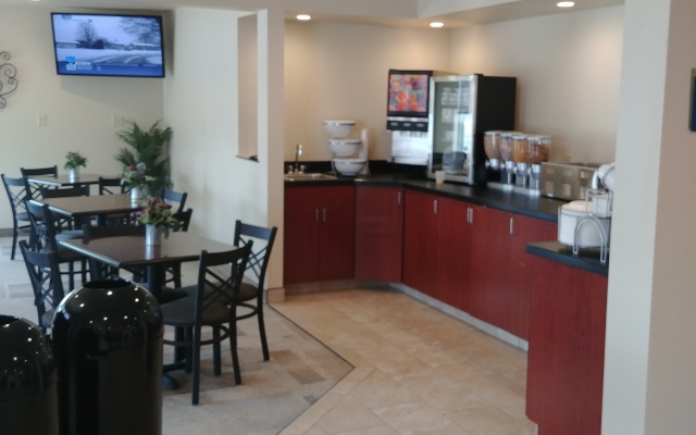 Boarders Inn & Suites by Cobblestone Hotels – Broken Bow