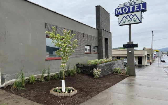 Selkirk Motel