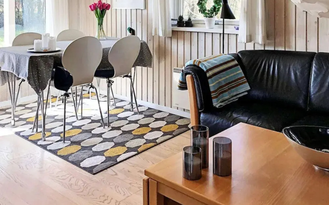 Cozy Holiday Home in Læsø near Sea