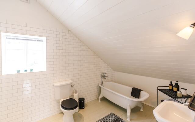 Beautiful bright and embracing villa in old town Akureyri