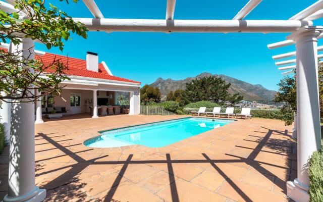 Sublime Five bed Property in Glorious Setting