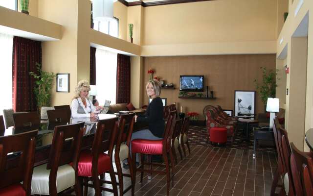 Hampton Inn & Suites Millington