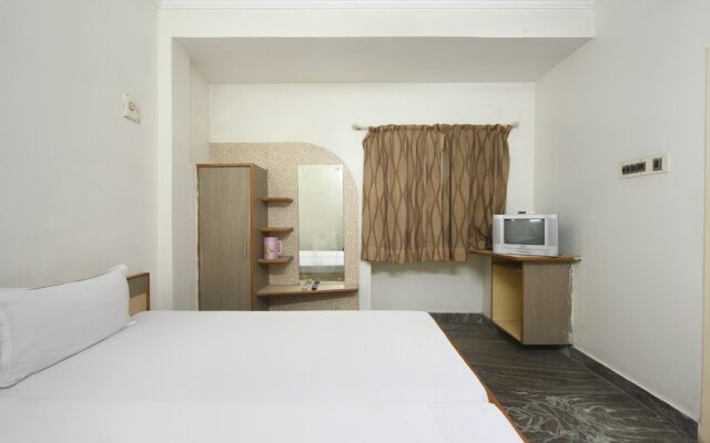 SPOT ON 60108 Hotel Le Palace