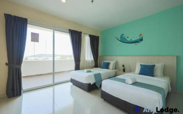 AnyLodge Waterfront Marina Island Pangkor