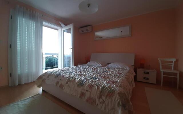 Dražen Apartment
