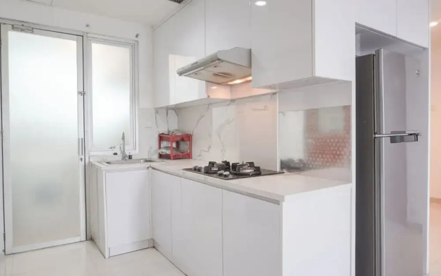 Spacious 3Br At Green Central City Glodok Apartment