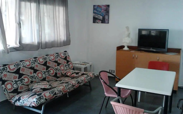 Livingirona Apartments