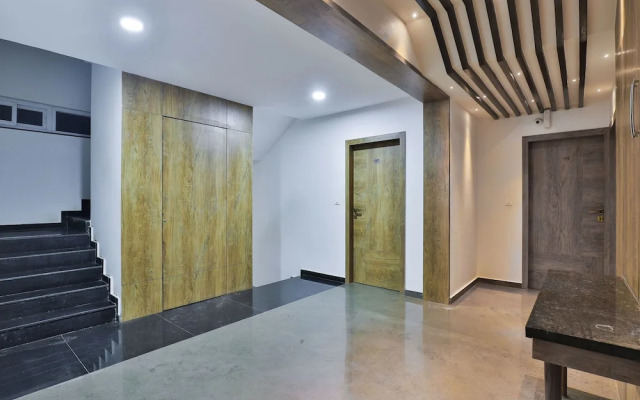 OYO 18585 Hotel Rajdhani