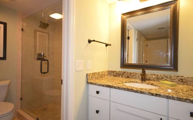 Plantation Club 470 by RedAwning