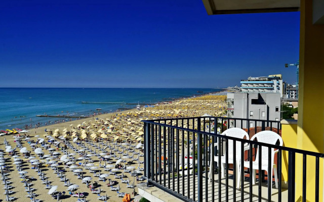 Hotel Mondial
