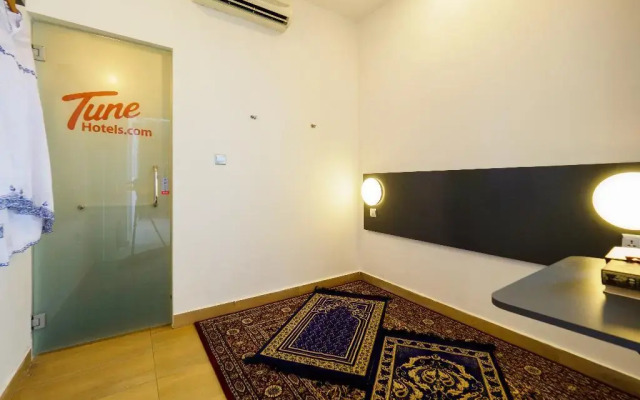 Tune Hotel KLIA Aeropolis
