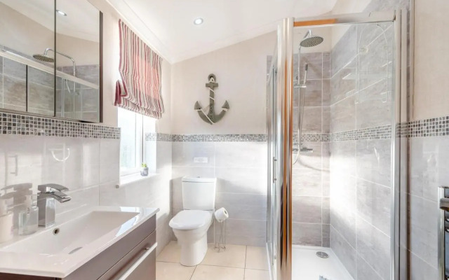 Nunland Hillside Lodges