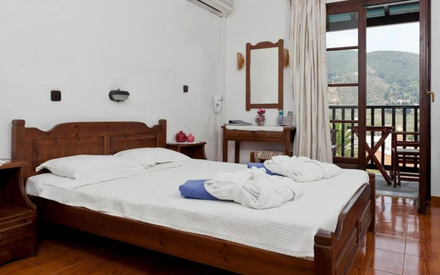 Hotel Dionyssos