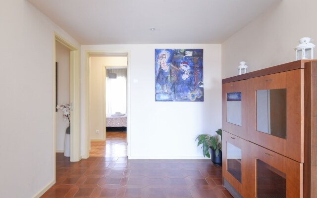 Music House Apartment