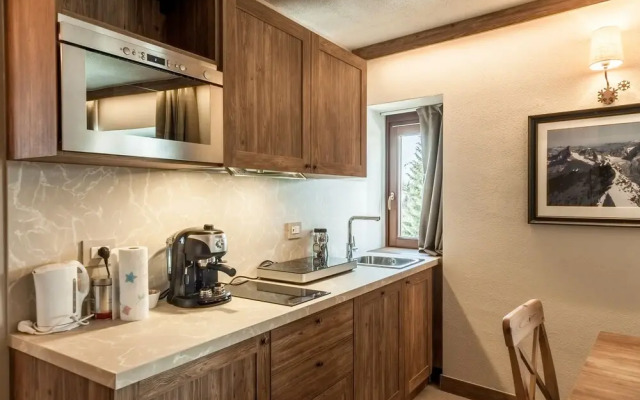 Eden Apartment