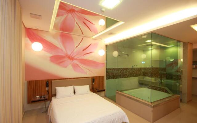 Vitara Motel (Adult Only)