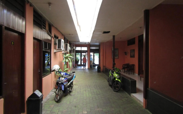 Hotel Bakti