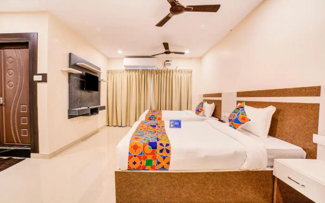 Fabhotel Spark Inn
